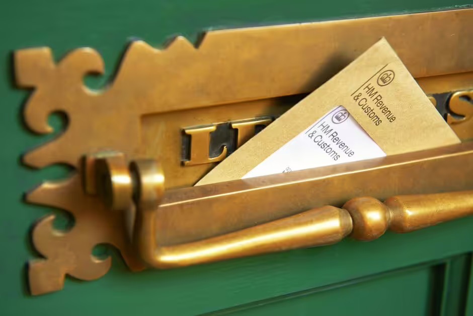 যুক্তরাজ্যে HMRC’র কর সুবিধায় দম্পতিরা বছরে বাঁচাতে পারেন £২৫২ 15703_6965738 Large.jpeg